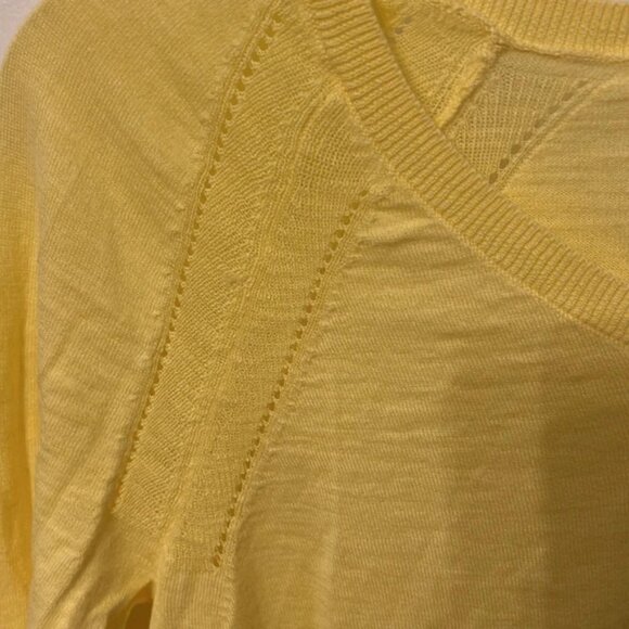 Talbots Women’s (S) Yellow V Neck Lightweight 3/4 Sleeves Pullover Sweater - Picture 3 of 5